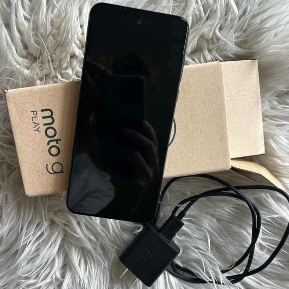 Moto G Play XT2271-5 (Navy Blue, 32GB) Unlocked w/ Box & Charger Great Condition - Picture 4 of 5